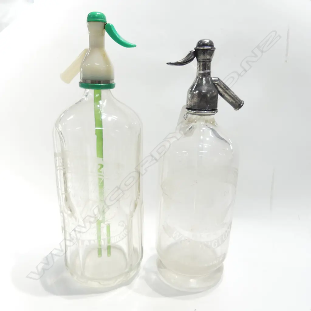 2 VINTAGE SODA SYPHONS Image 1++