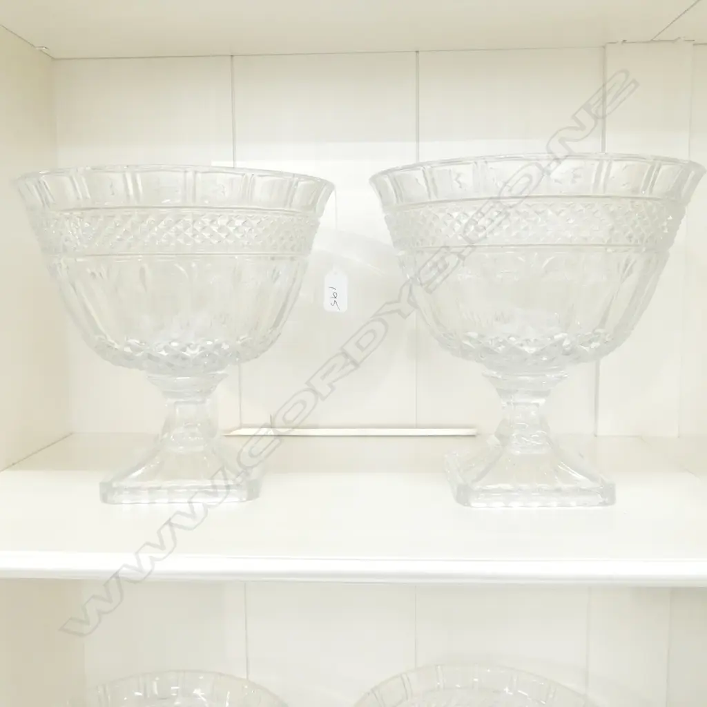 PR PRESSED GLASS BOWLS H. 250MM Image 1++