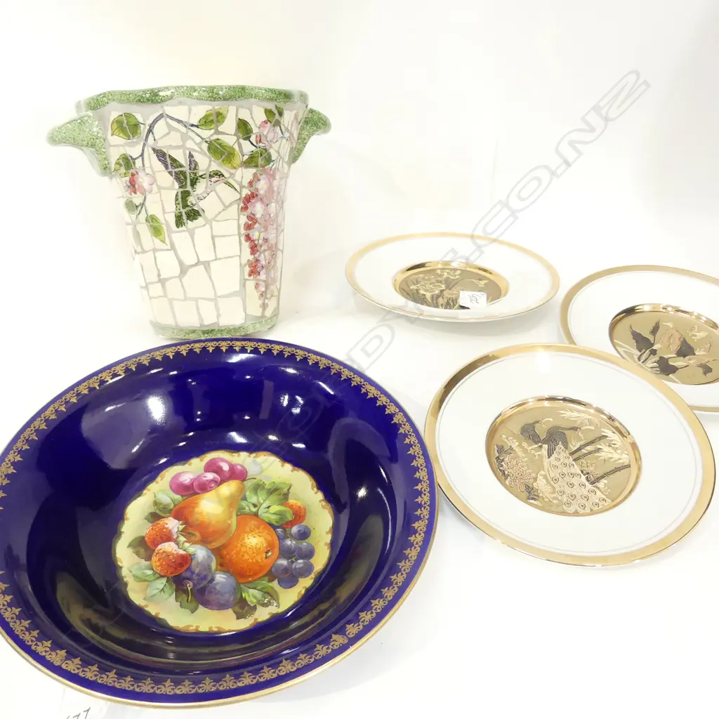 CHOKIN ART PLATES, PLANTER & BOWL  Image 1++
