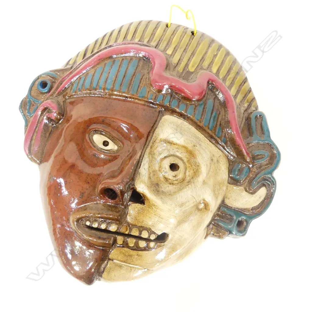 S/AMERICAN POTTERY WALL MASK Image 1++
