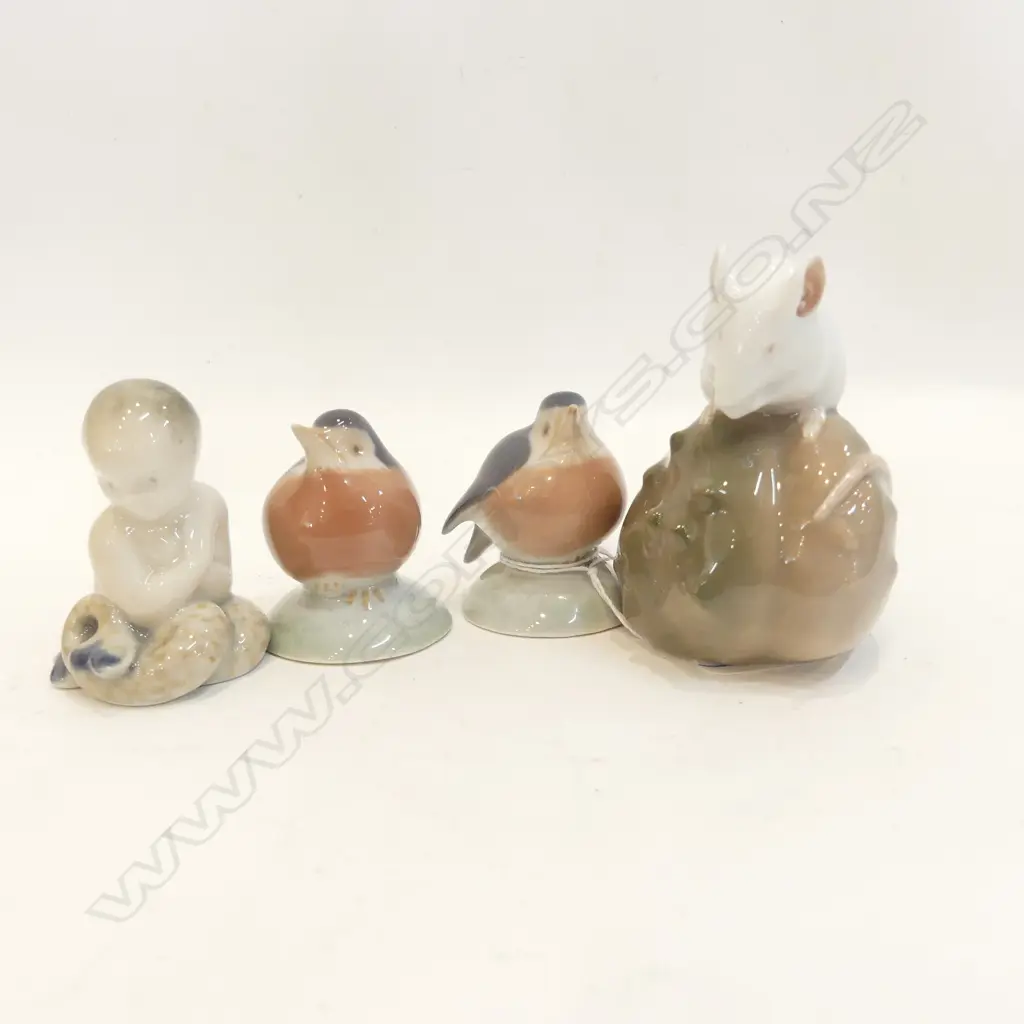 ROYAL COPENHAGEN 2238 PAIR OF ROBINS, 2313 SMALL SEATED MURMAID, 511 MOUSE ON ROCK 2+1+1 Image 1++