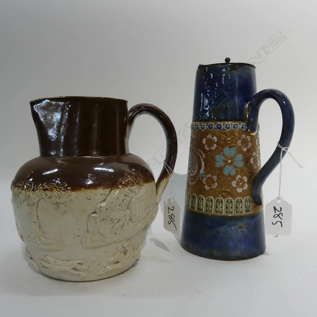 DOULTON LAMBETH JUG + SLATERS JUG H 200 MMM Image 1++