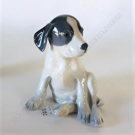 LARGE ROYAL COPENHAGEN PORCELAIN PUPPY