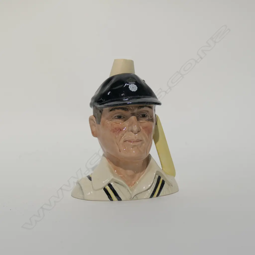 ROYAL DOULTON CHARACTER JUG SMALL HAMPSHIRE CRICKETER D6739 5" LE Image 1++
