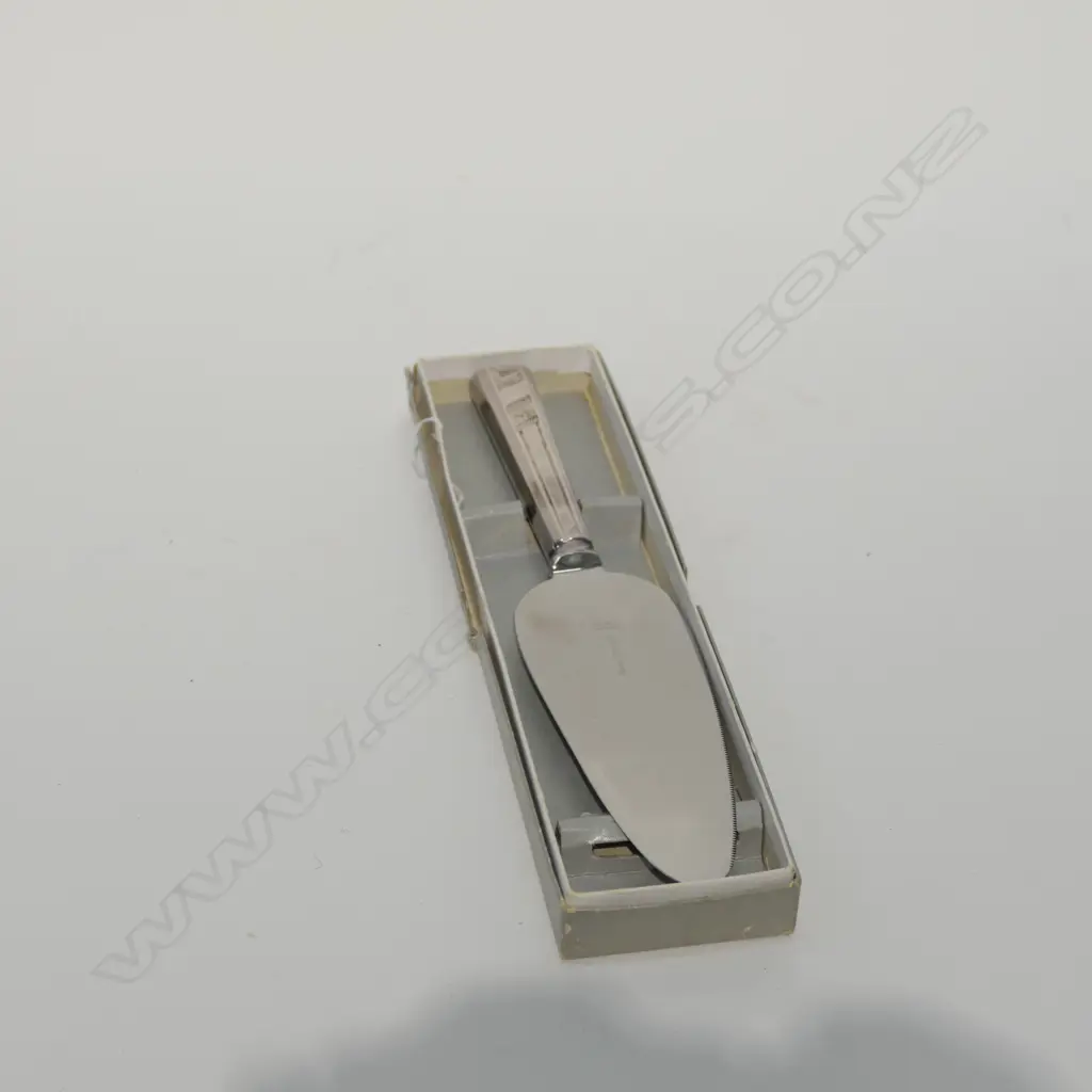 BOXED 'VINERS OF SHEFFIELD EP' FISH SLICE Image 1++