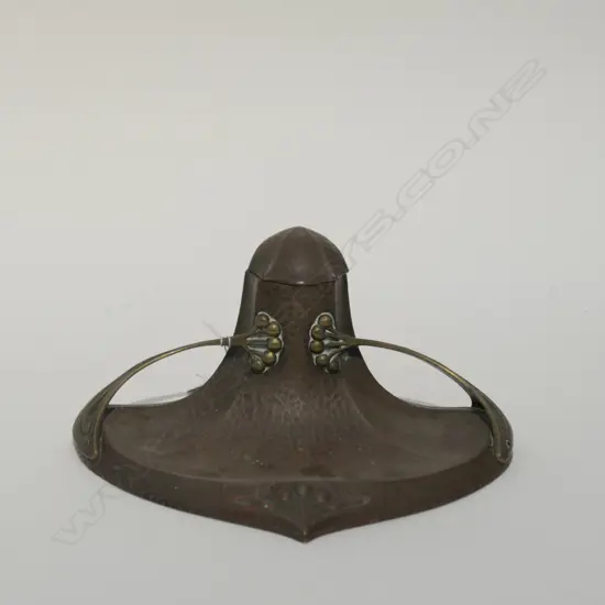 ART NOUVEAU COPPER INKWELL L. 230MM