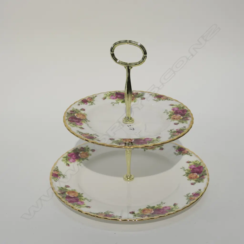 ROYAL ALBERT OLD COUNTRY ROSES, 2 TIER CAKE STAND Image 1++