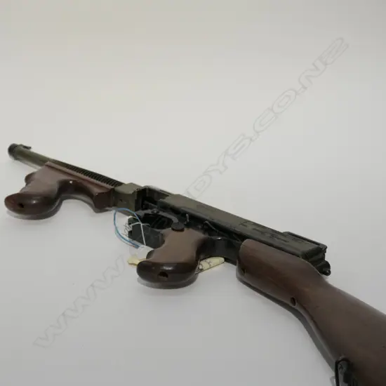 JAPANESE THOMPSON TYPE 'TOMMY' MACHINE GUN