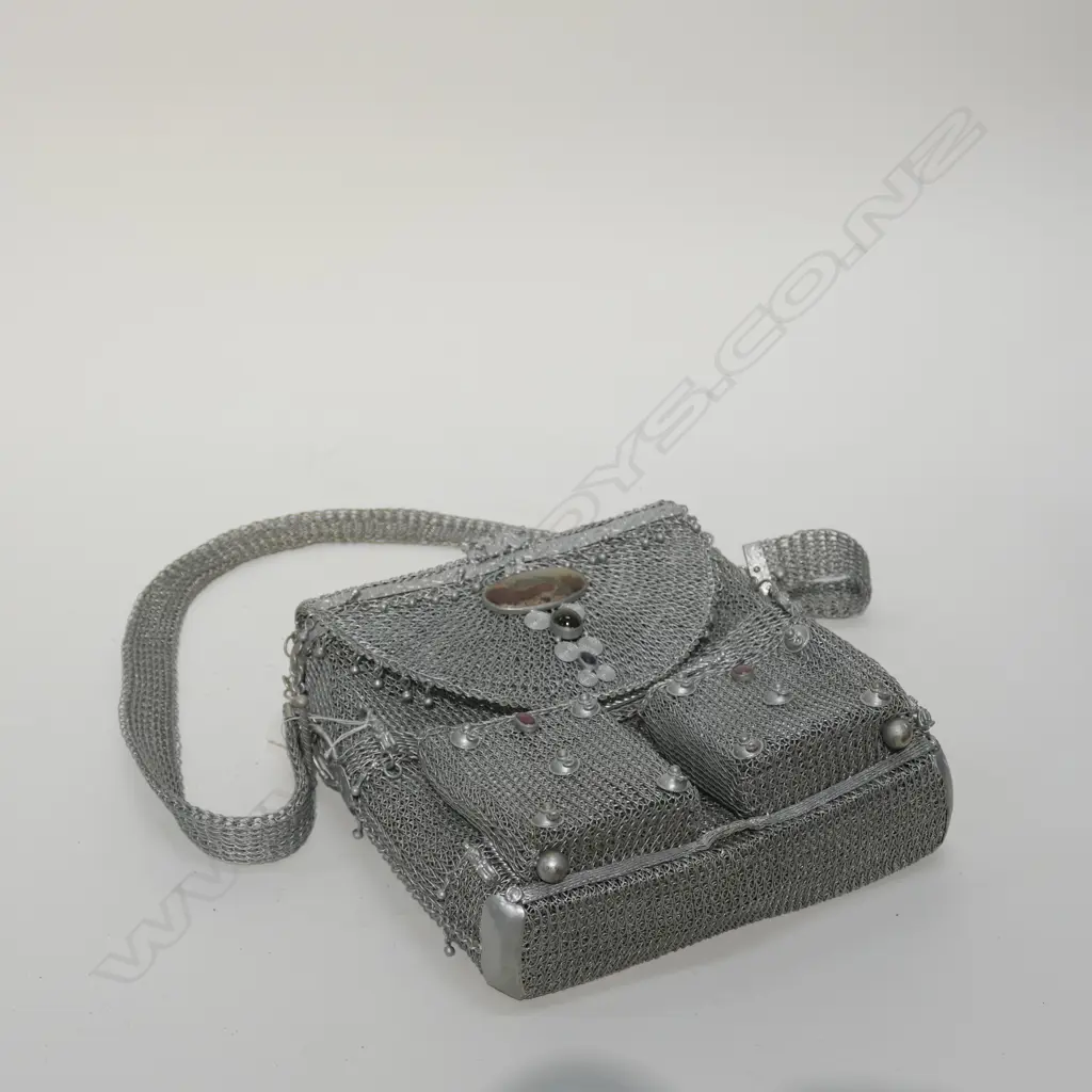 HANDMADE STAINLESS STEEL BAG FROM SUMBA Image 1++