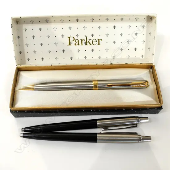 .3 X PARKER BALLPOINT PENS