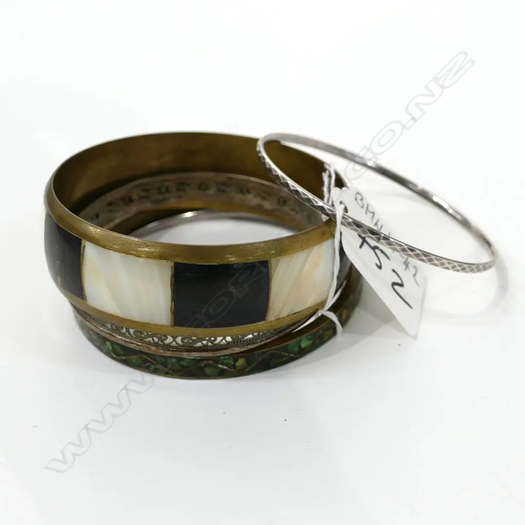 ASSORTED BANGLES Image 1++