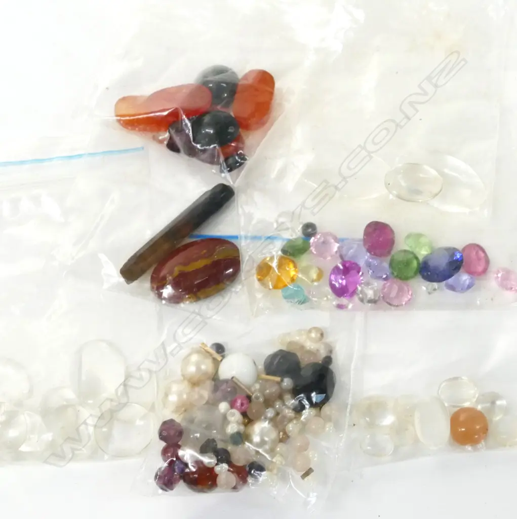 GEMSTONES, AGATE, ROCK CRYSTAL, ETC Image 1++