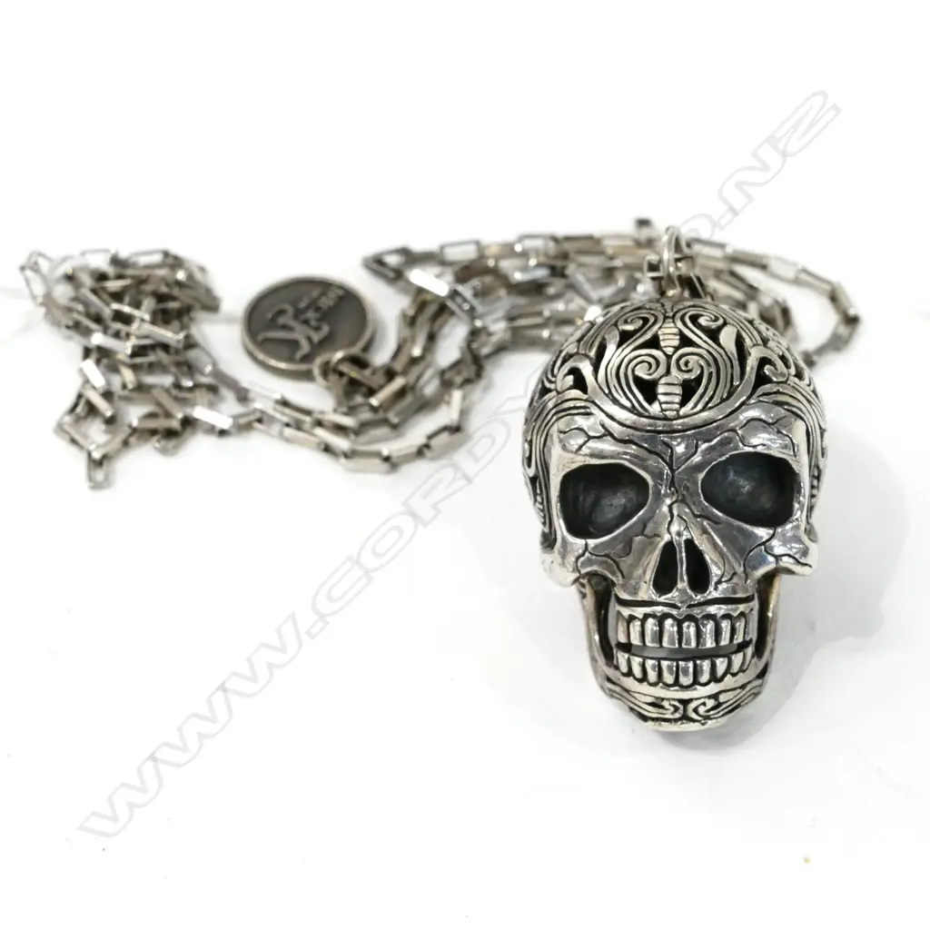 NICK VON K SILVER SKULL PENDANT AND CHAIN  Image 1++