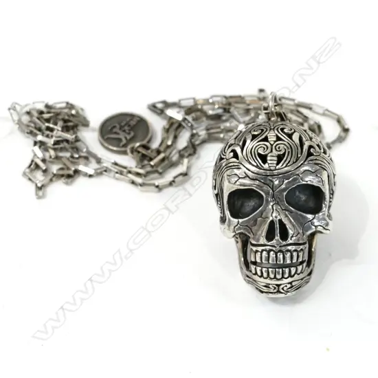 NICK VON K SILVER SKULL PENDANT AND CHAIN 