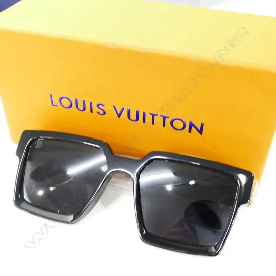BOXED 'LOUIS VUITTON' SUN GLASSES - REAL? 