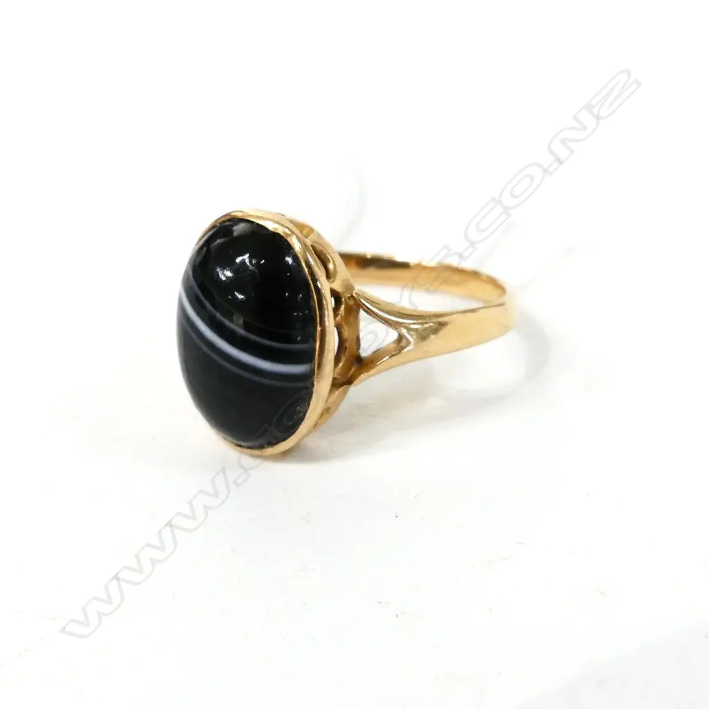 EDWARDIAN 9CT GOLD BANDED AGATE RING Image 1++