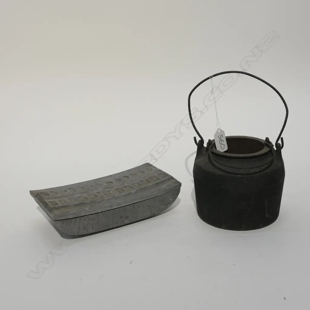 CIGARETTE BOX AND HOT GLUE POT Image 1++