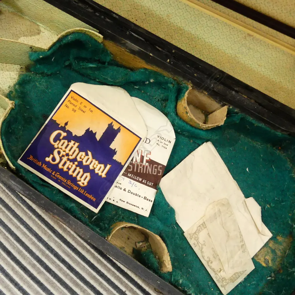 c1890/1900 GERMAN VIOLIN + BOW IN WOODEN CASE Image 1++