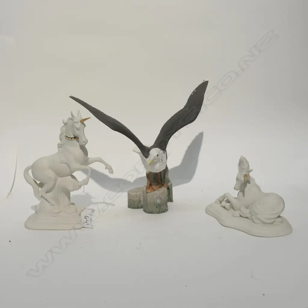 PORCELAIN UNICORNS & BLACK BACKED GULL Image 1++