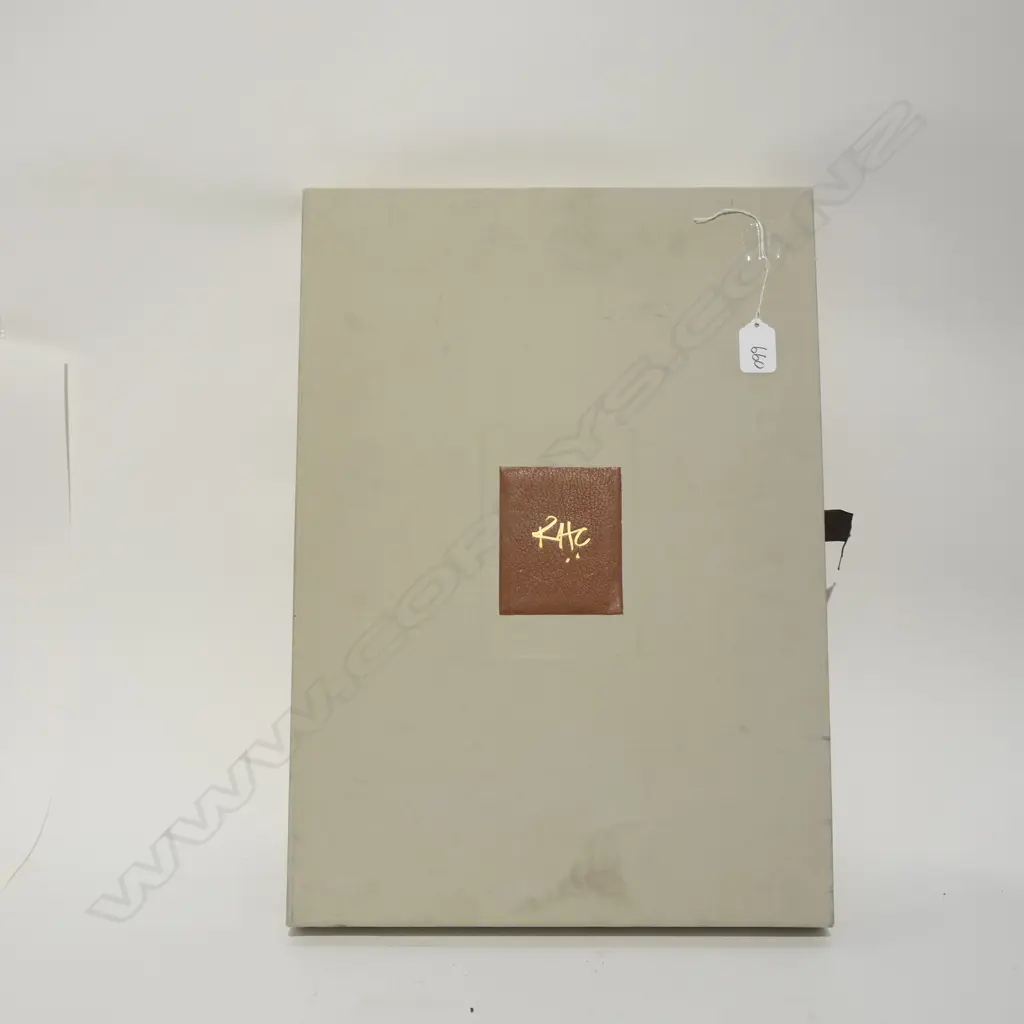 RAYMOND CHING PRESENTATION BOOK 'THE BIRD PAINTINGS' Image 1++