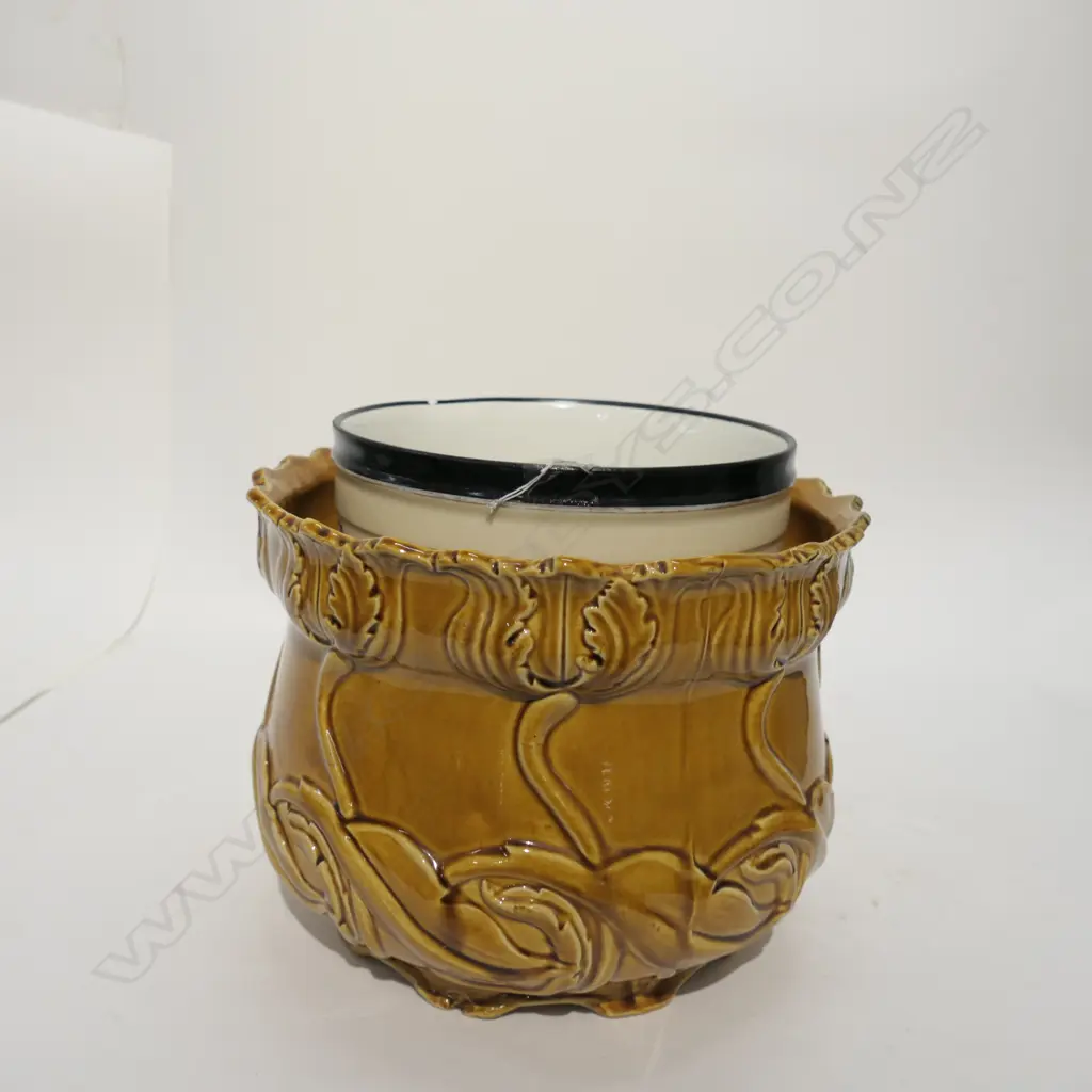 TWO VICT. JARDINIERES H. 230MM Image 1++