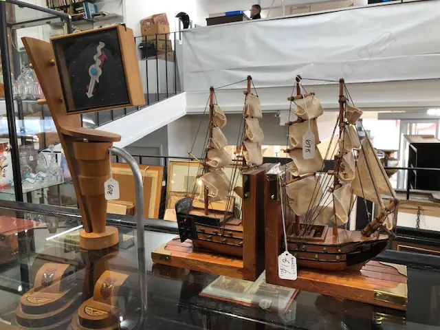 GREG BLOOMFIELD CLOCK + 2 SHIP BOOK ENDS Image 1++