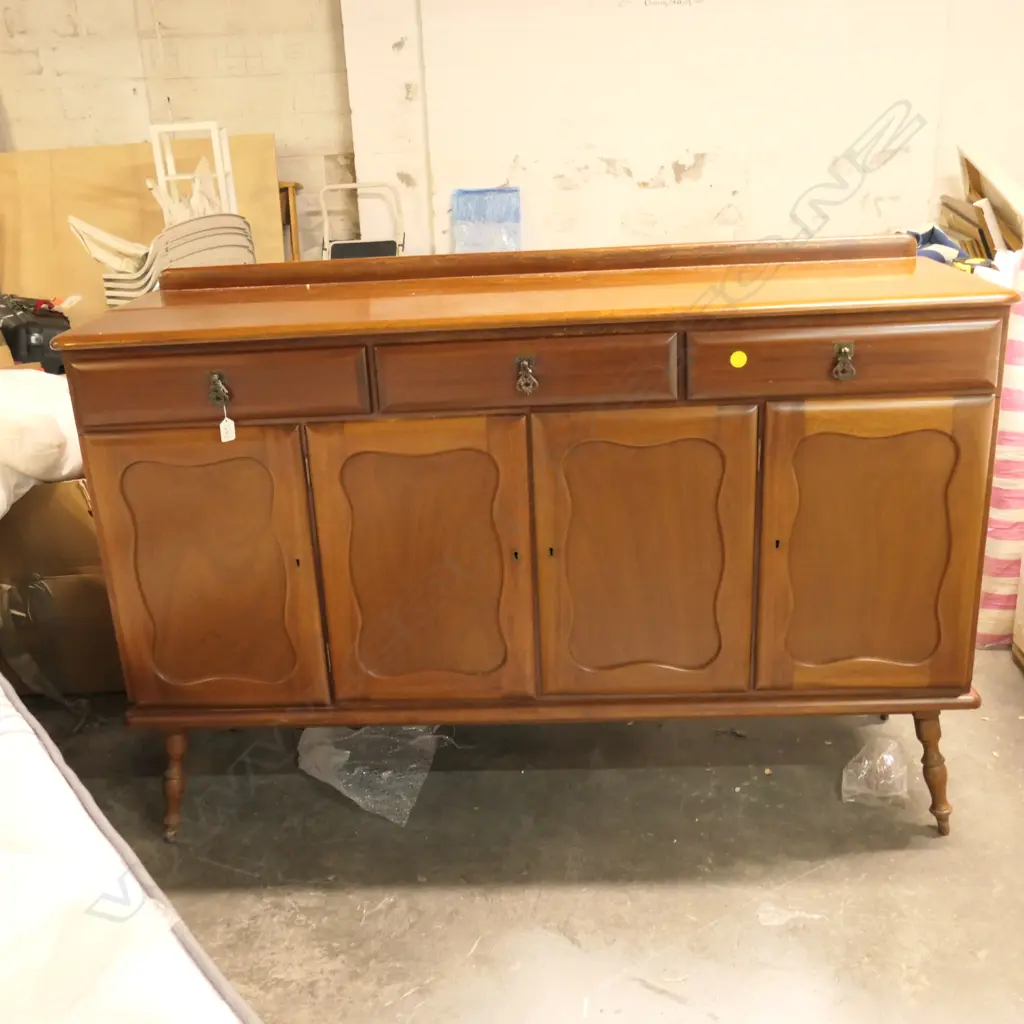 SIDEBOARD Image 1++