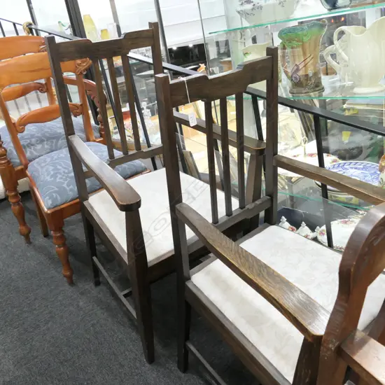 PR OF OAK CARVER CHAIRS ARTS & CRAFTS