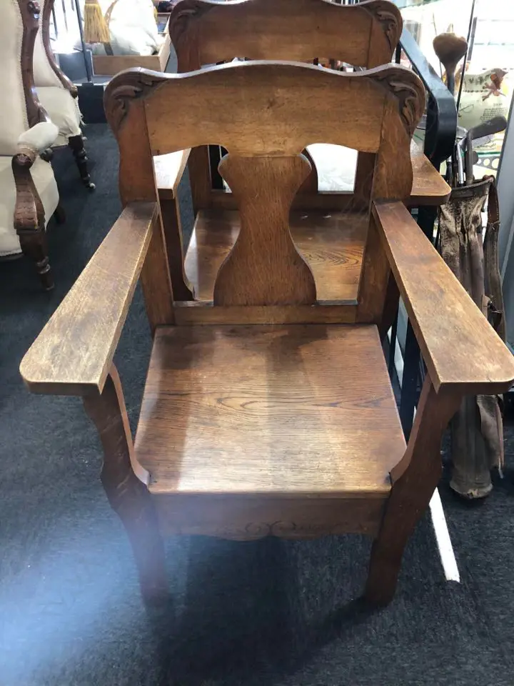 PR OF OAK ARTS AND CRAFTS ARM CHAIRS Image 1++