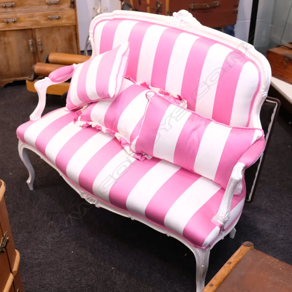 PINK STRIPED LOVESEAT W. 1230MM Image 1++