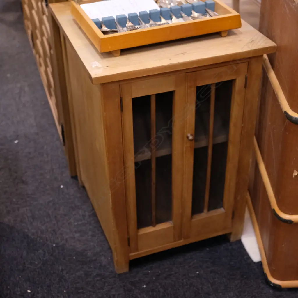 SMALL KAURI MEAT SAFE Image 1++