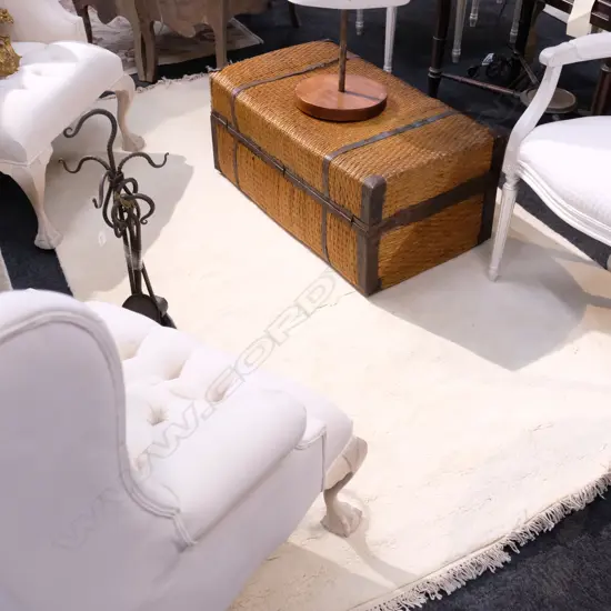 WOOL PILE RUG 2350 X 1460