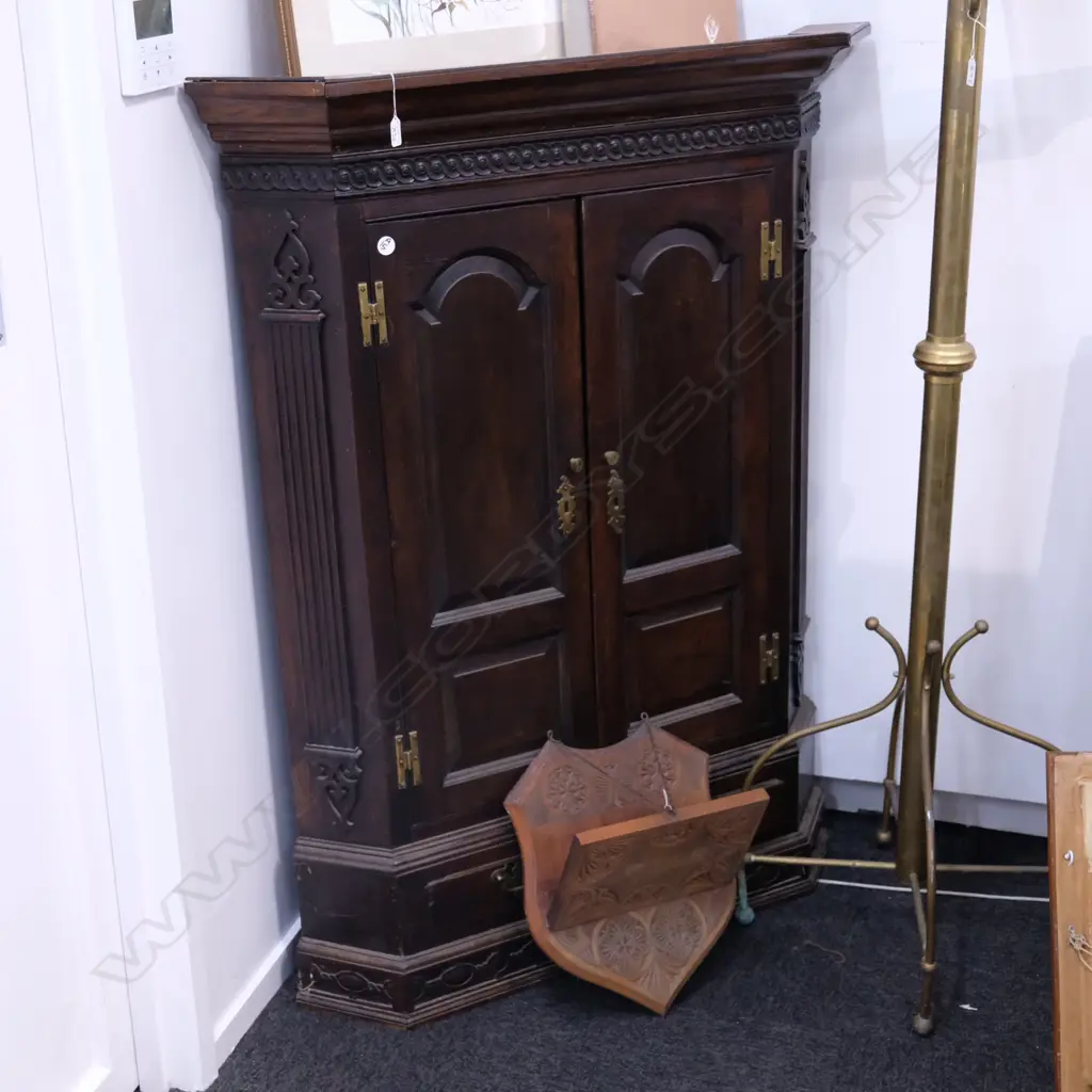 19TH CENTURY OAK CORNER CUPBOARD H. 1370MM Image 1++