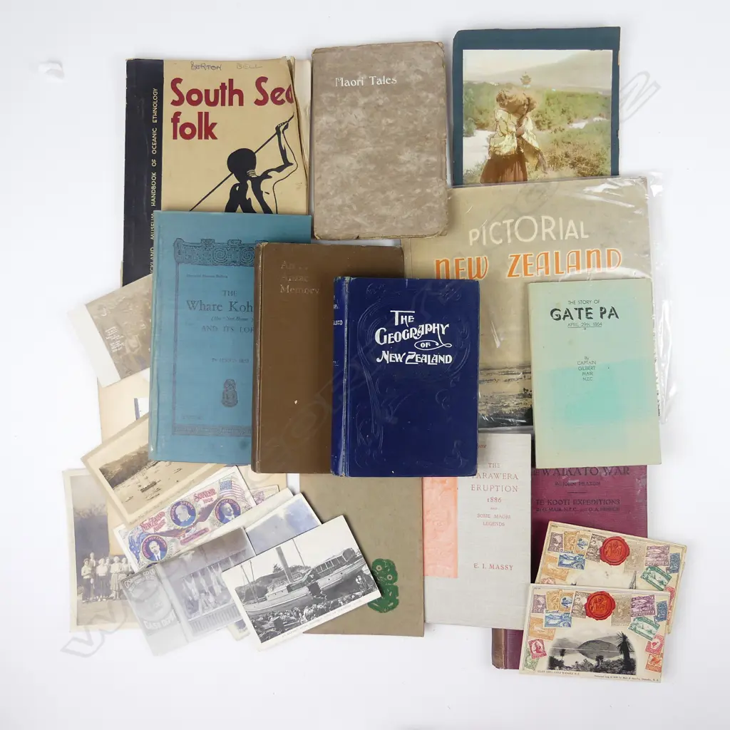 LOT ASST NEW ZEALAND BOOKS POST CARDS ETC Image 1++