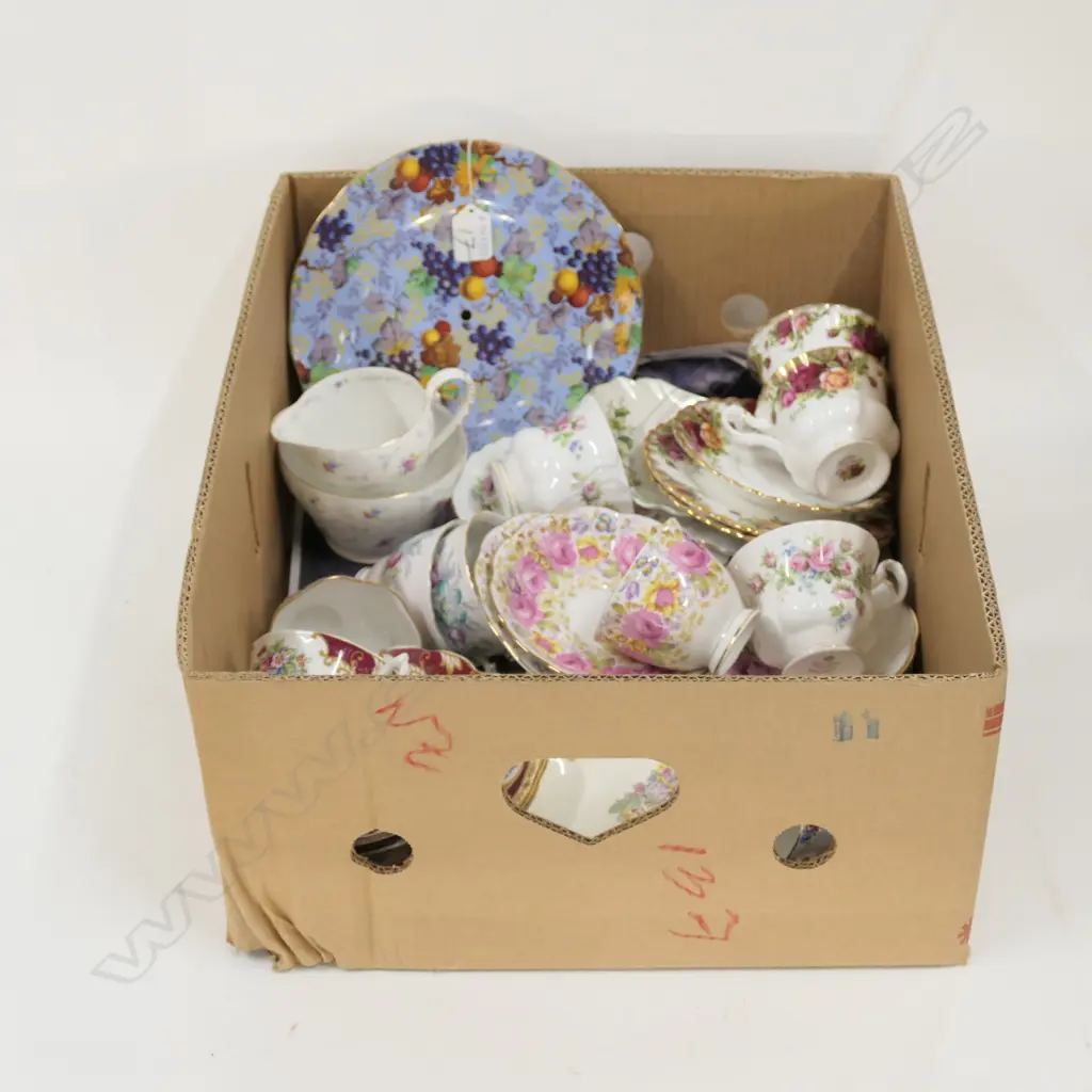 LOT ASST TRIOS INCLUDING R/ALBERT ETC Image 1++