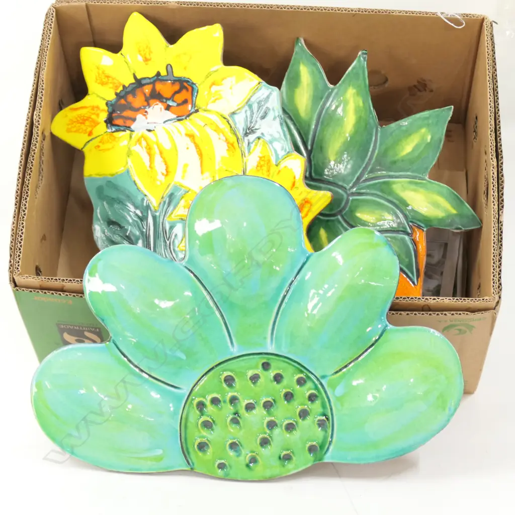 COLLECTION OF MORRIS & JAMES POTTERY TILES  Image 1++