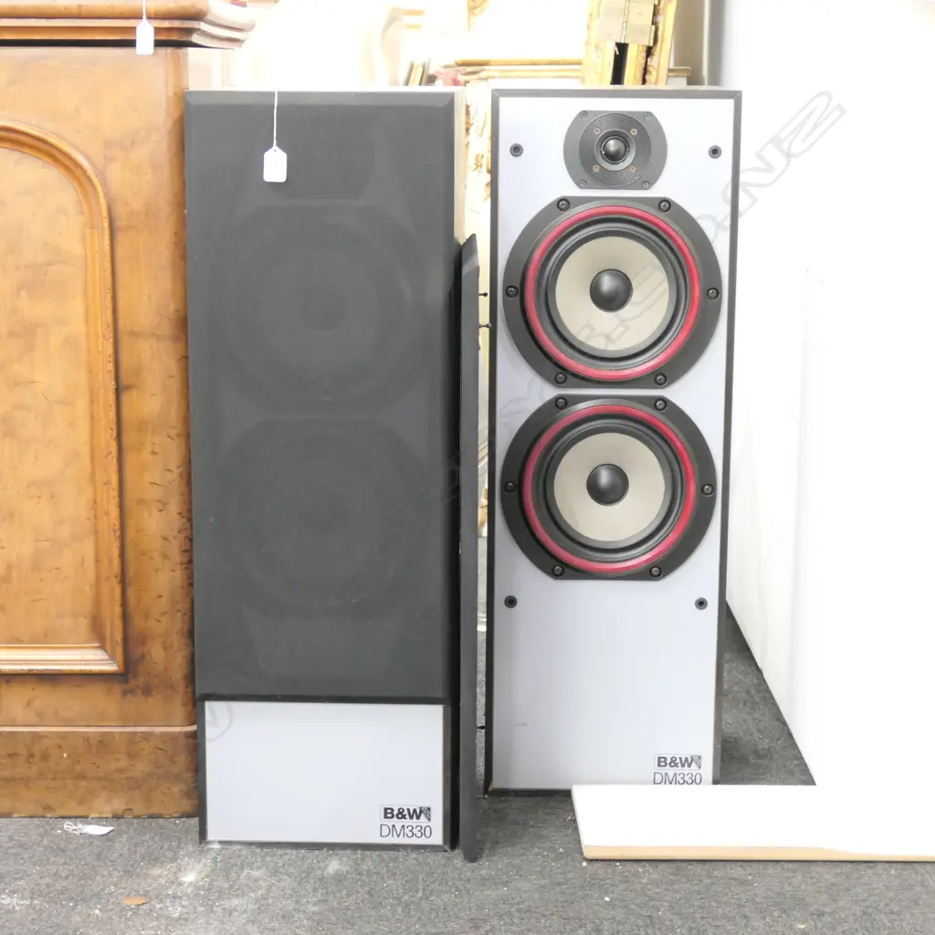 PR OF B+W DM330 SPEAKERS Image 1++