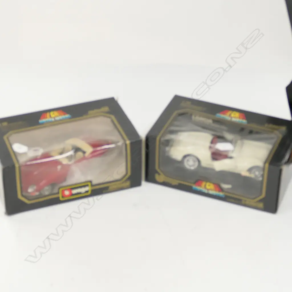 BURAGO 1/18 SCALE LANCIA+JAGUAR Image 1++