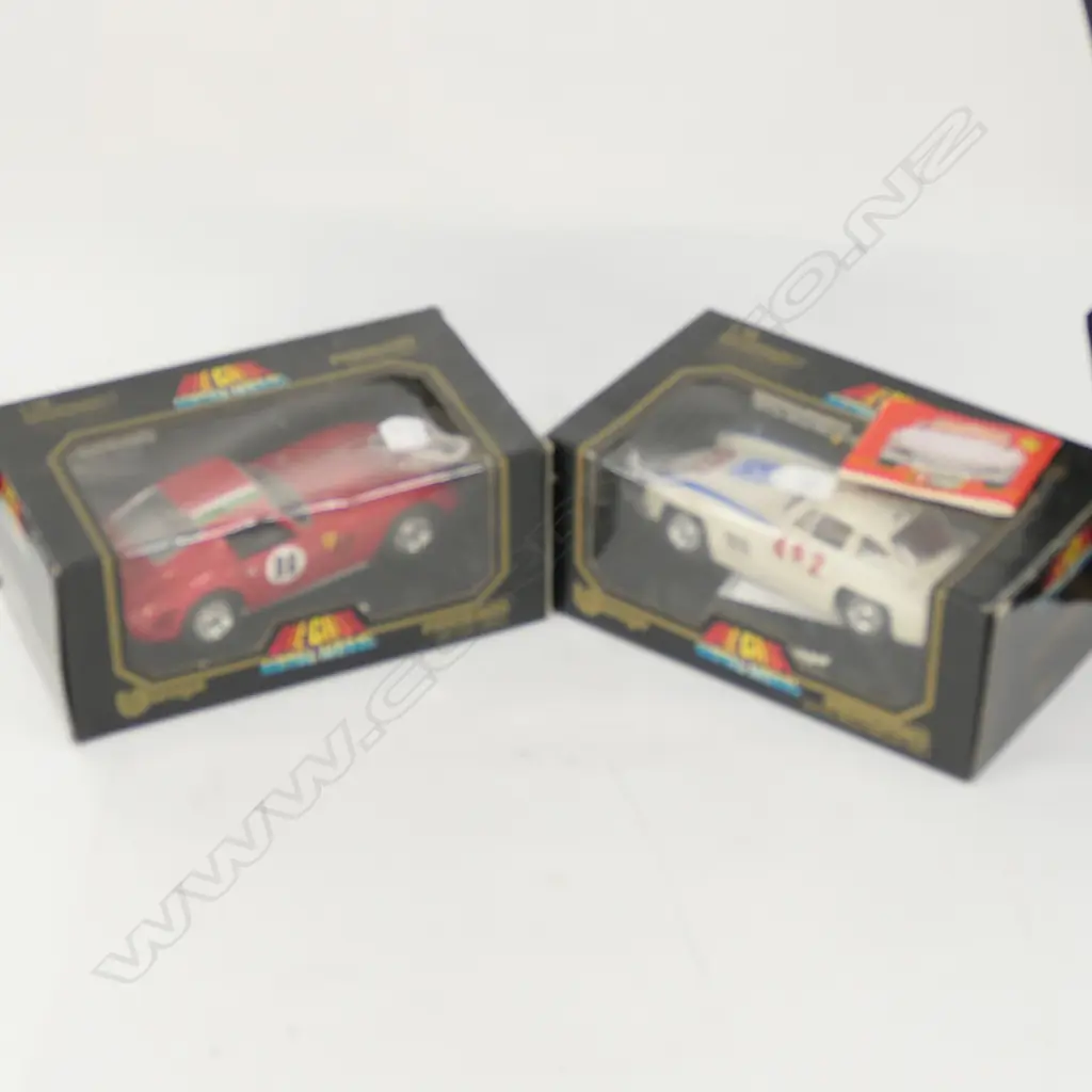 BURAGO BOXED 1/18 SCALE MERCEDES+ FERRARI Image 1++