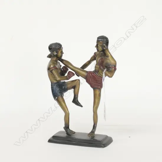 THAI BRONZE SCULPTURE 2 KICKBOXERS 