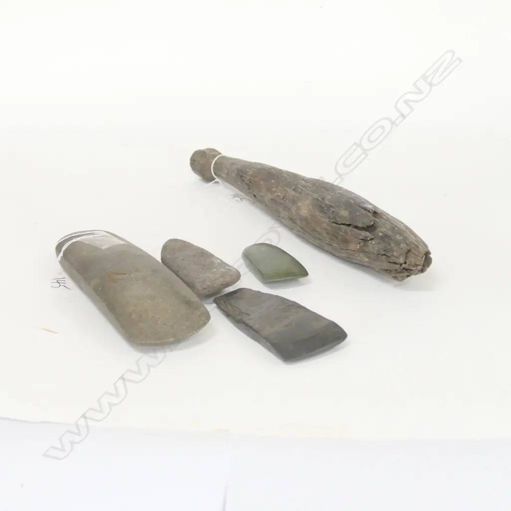 3 PACIFIC ADZE BLADES, ADZE SHAPED STONE & WOODEN POUNDER Image 1++