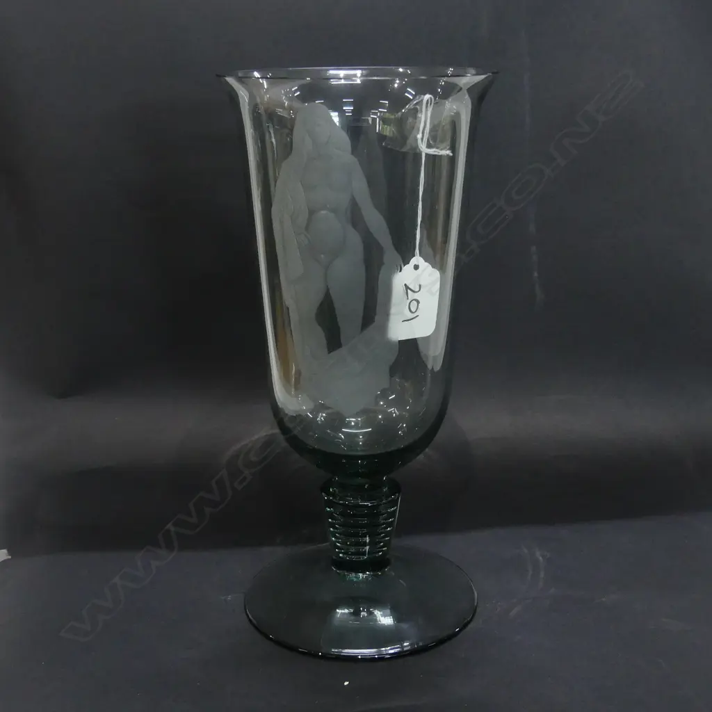 SCANDO. HAND ETCHED STEMMED GOBLET  H.260mm Image 1++