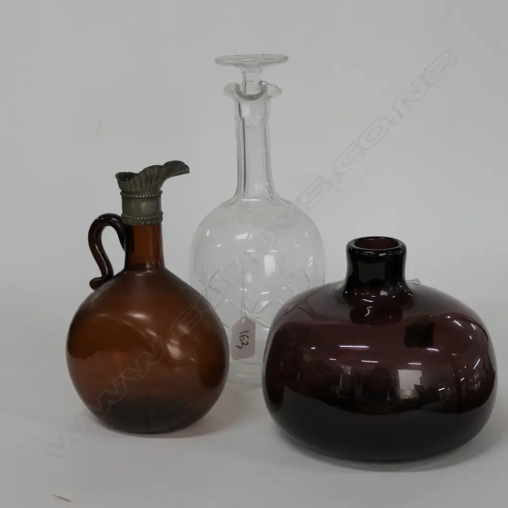 CRYSTAL DECANTER/EWER + VASE Image 1++