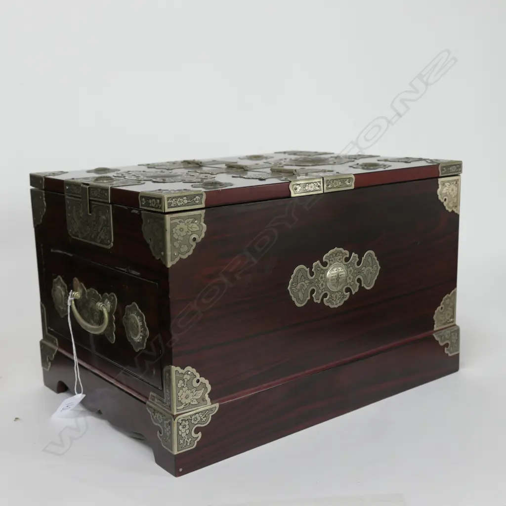 KOREAN DRESSING TABLE BOX W/ MIRROR Image 1++