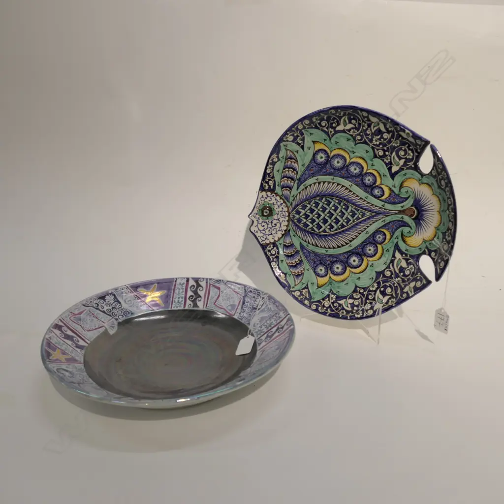 NORFOLK ISLAND LUSTRE BOWL & QUIMPER FISH PLATE Image 1++