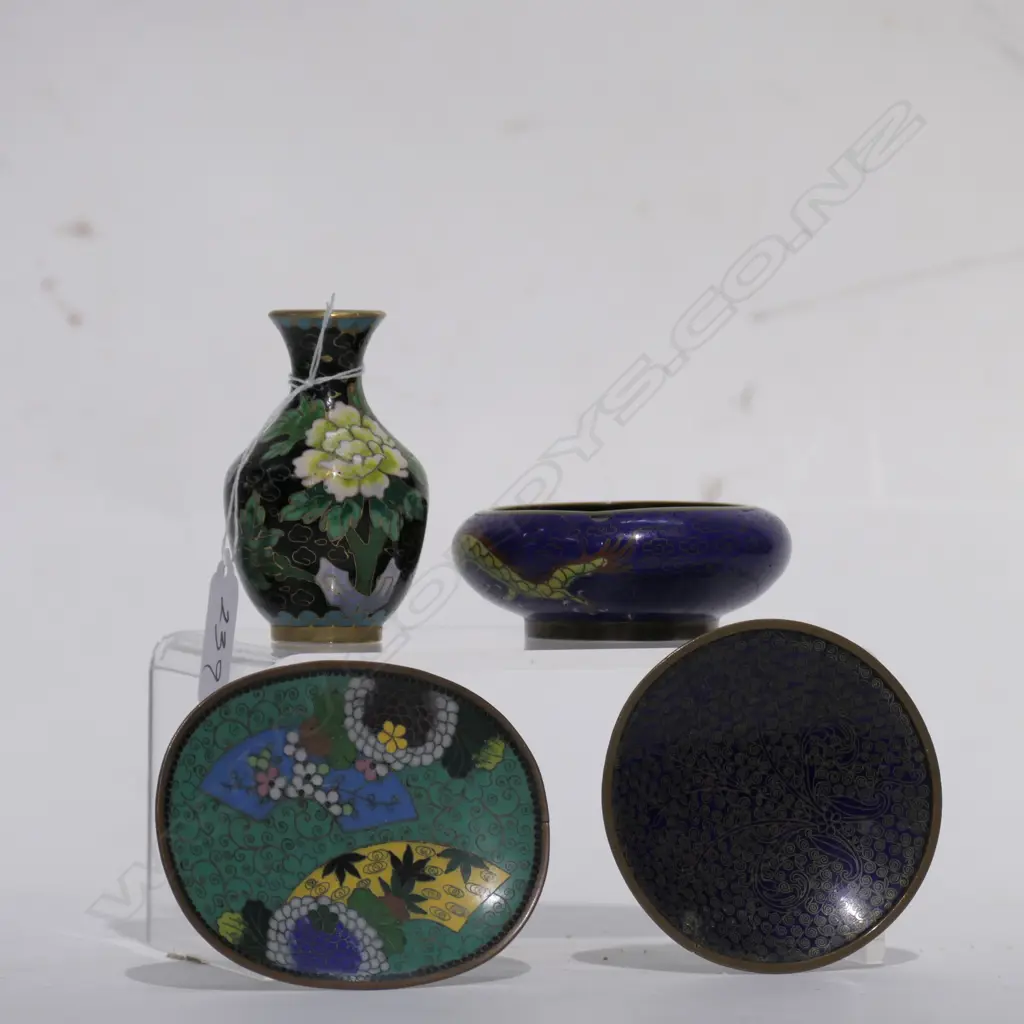 4 SMALL CLOISONNE ITEMS  Image 1++