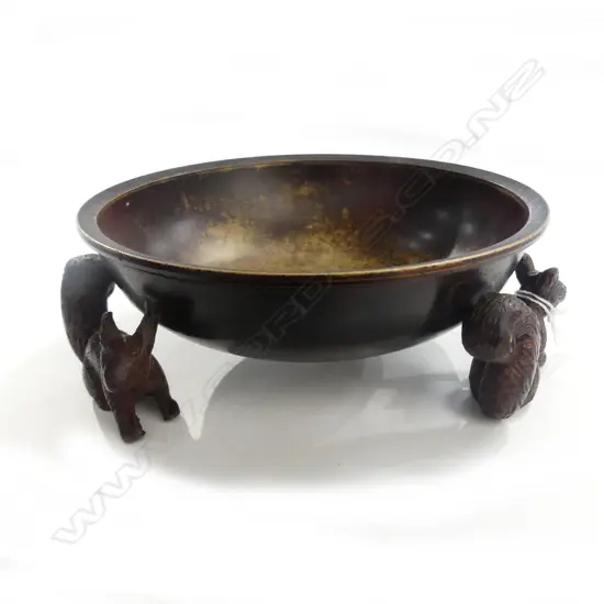VINTAGE BRONZE BOWL 3 SQUIRRELL FEET