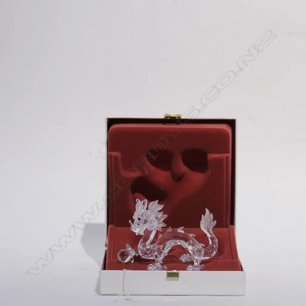 SWAROVSKI CRYSTAL  'DRAGON'  1997 + STAND Image 1++