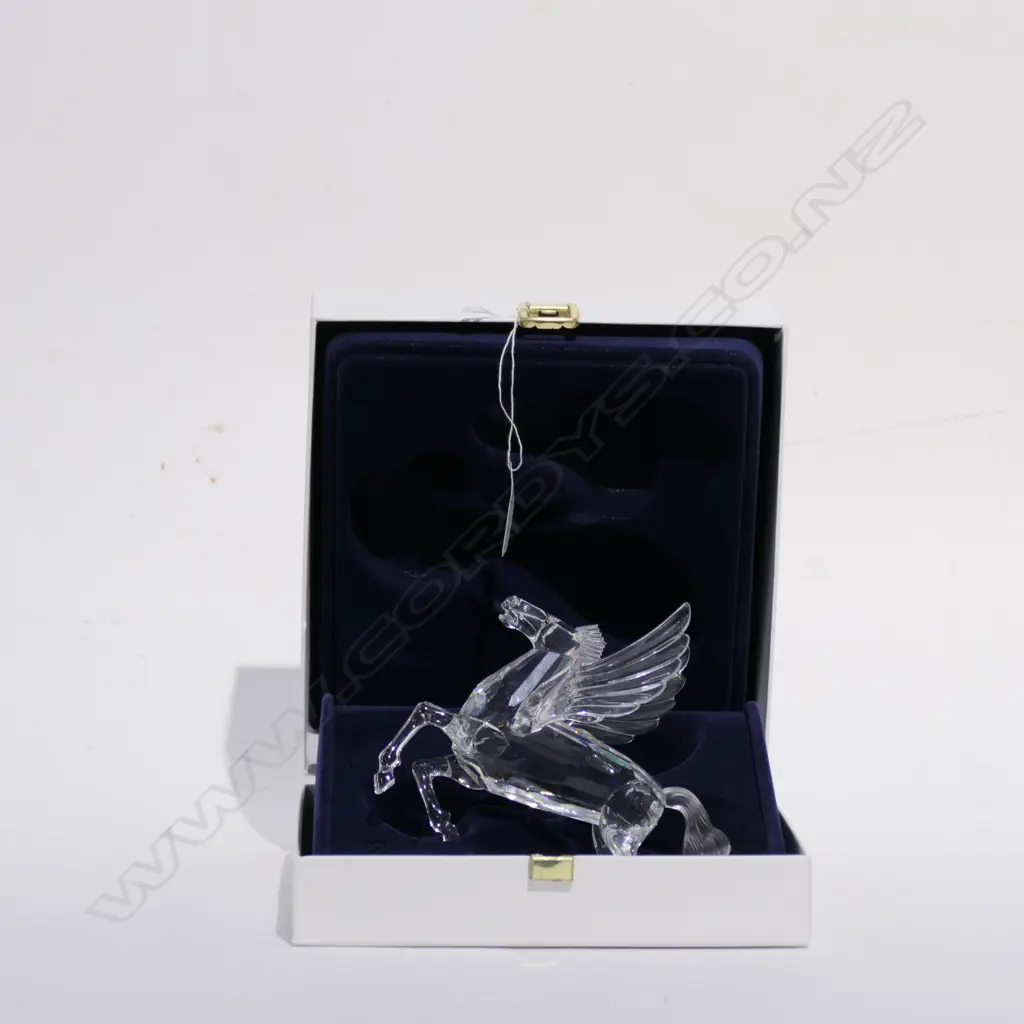 SWAROVSKI CRYSTAL  'PEGASUS' 1998 + STAND Image 1++