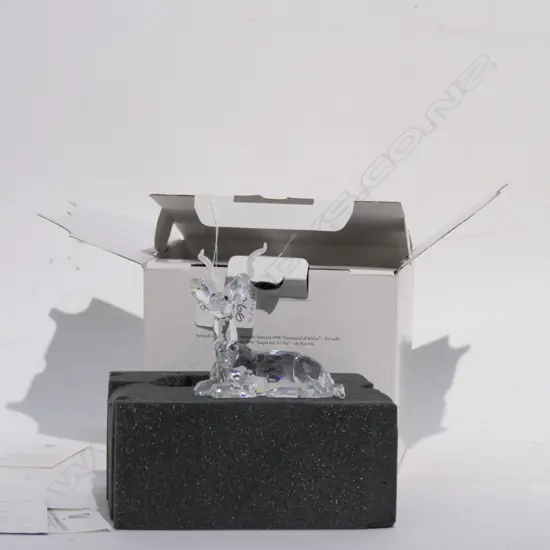 SWAROVSKI CRYSTAL 'INSPIRATION AFRICA THE KUDU 1994 + STAND